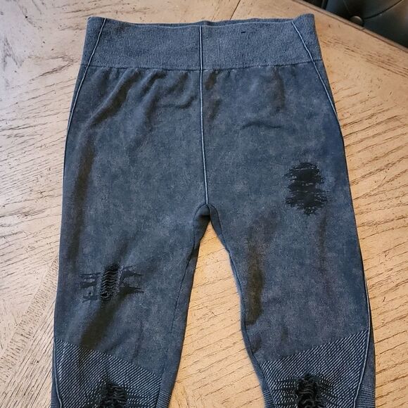 Charcoal distressed denim like leggings size S - Picture 2 of 10